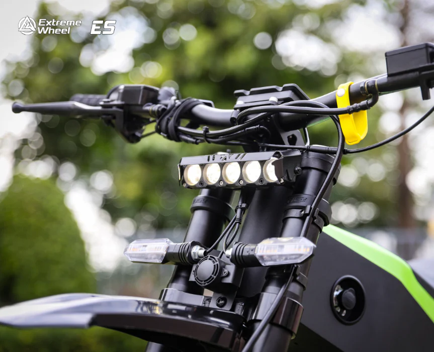 Begode Extreme Wheel ES Electric Off Road Bike- App Control 100V 40Ah 4500W  Motor Power - Image 2