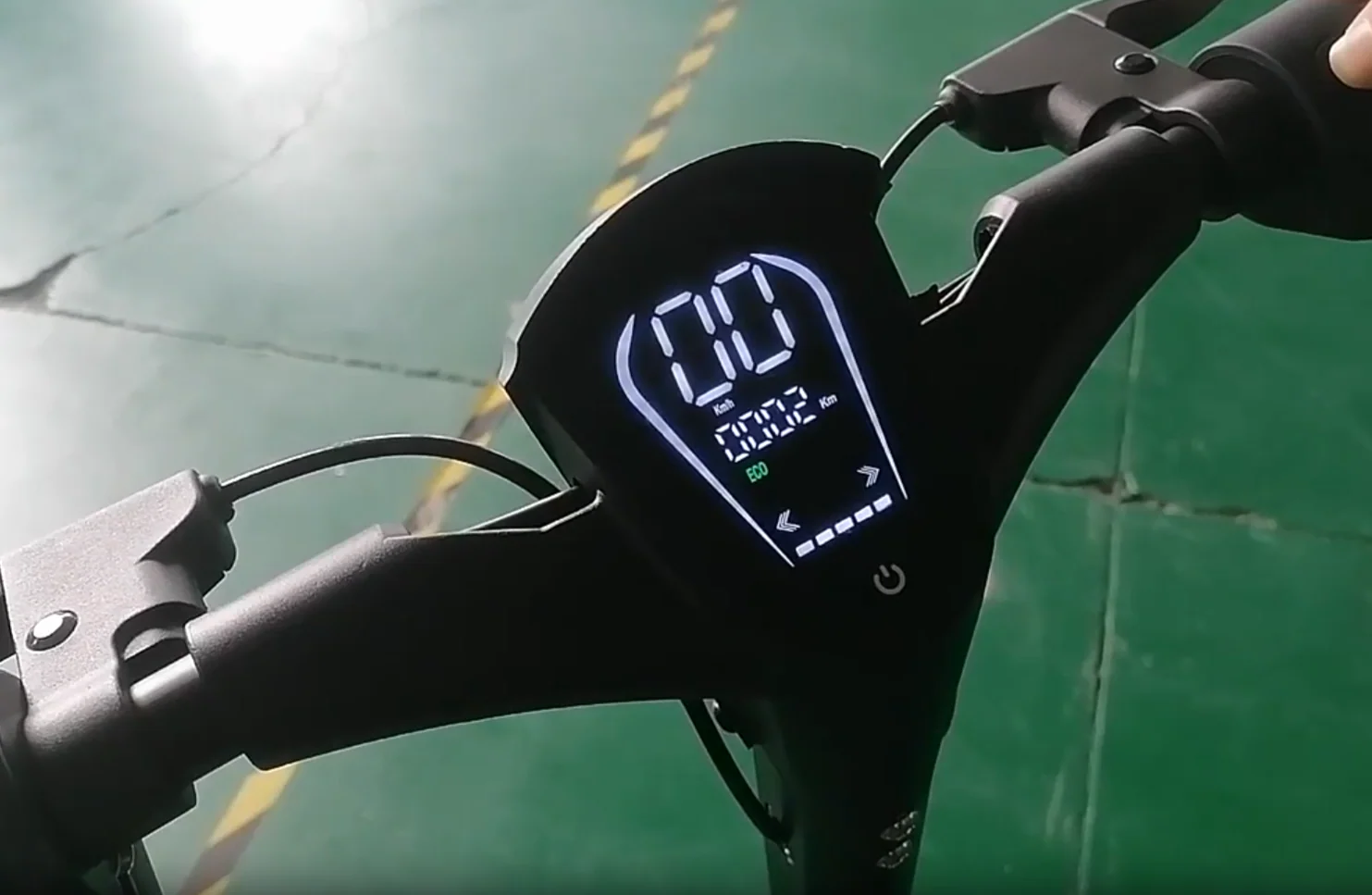 D20 Electric Scooter 48V 15Ah 800W foldable - Image 13