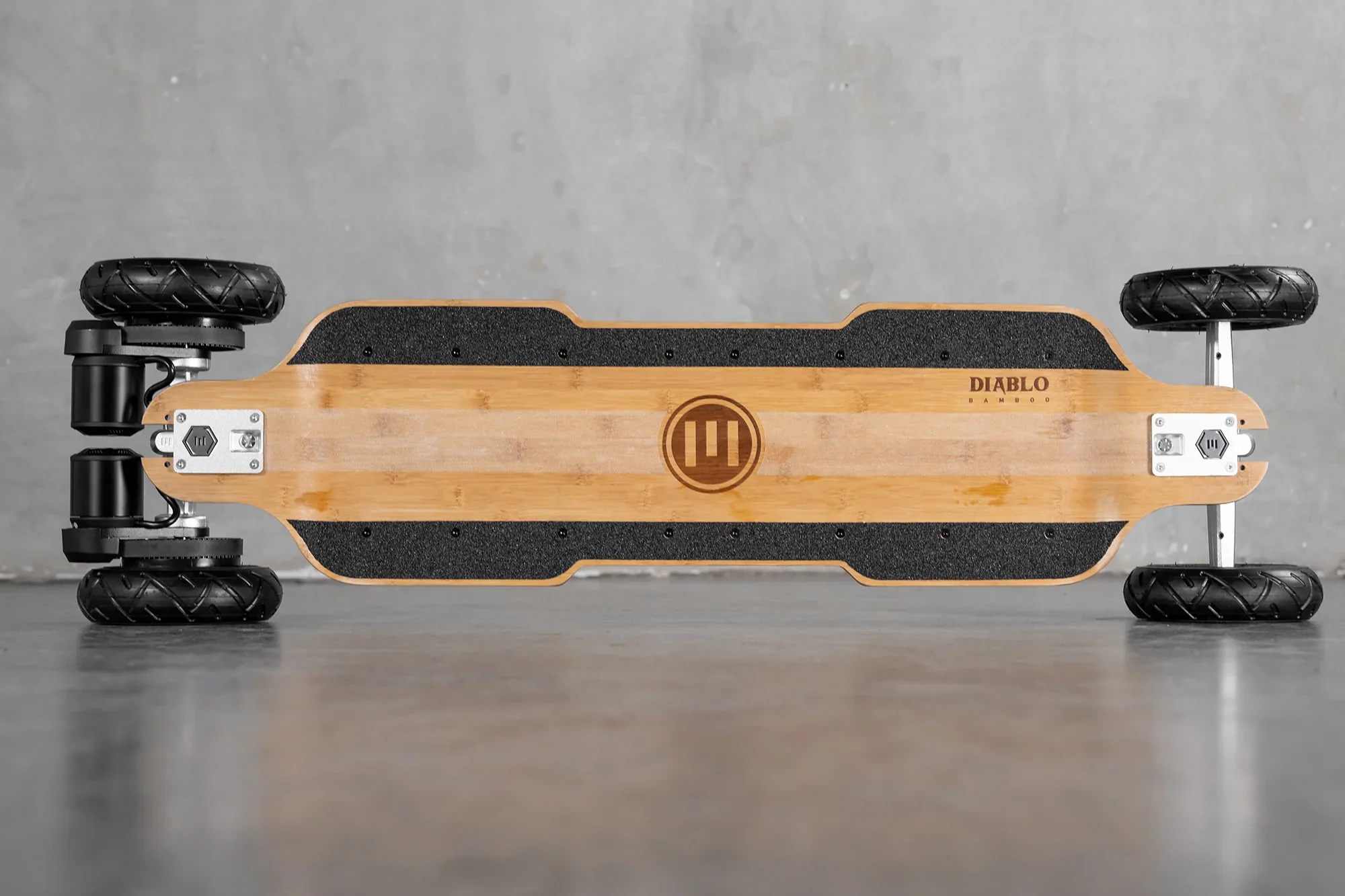 Diablo Bamboo All Terrain Electric skateboard - Image 3