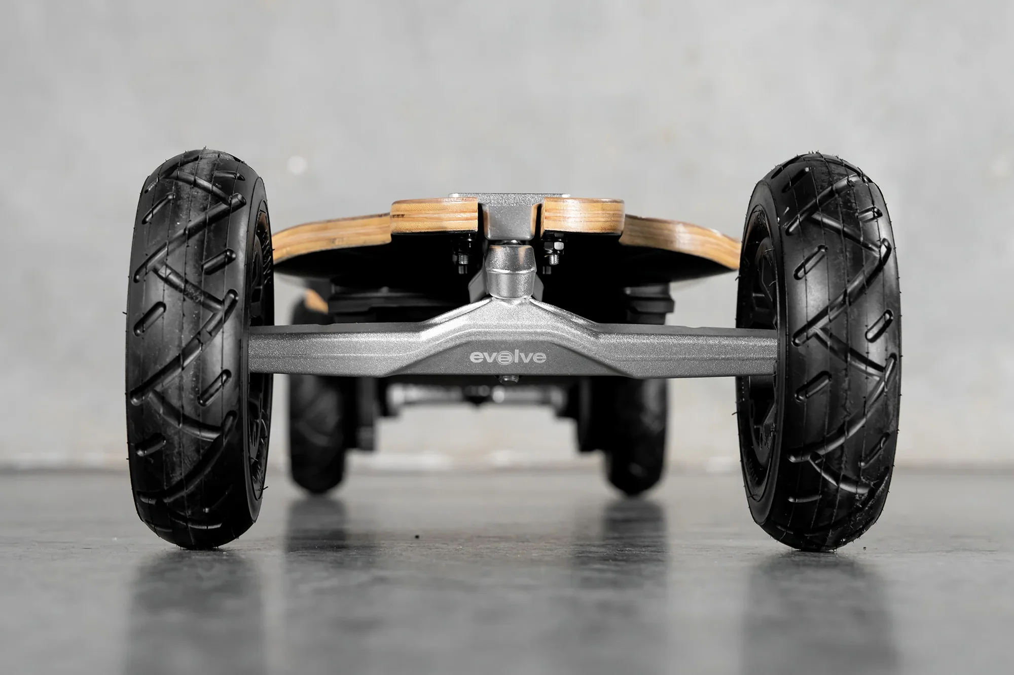 Diablo Bamboo All Terrain Electric skateboard - Image 7