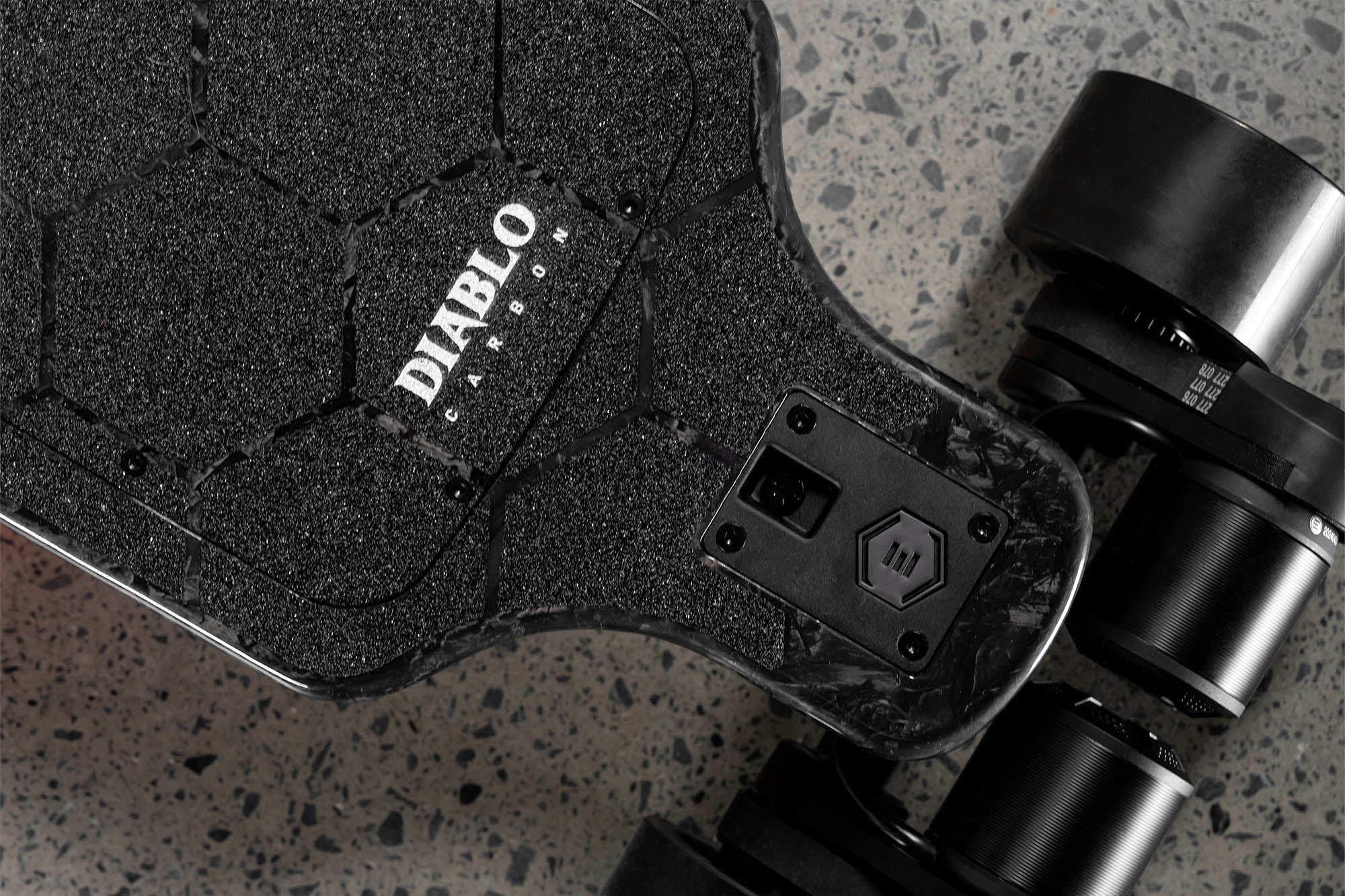 Diablo Carbon All Terrain Electric skateboard new 2025 - Image 7