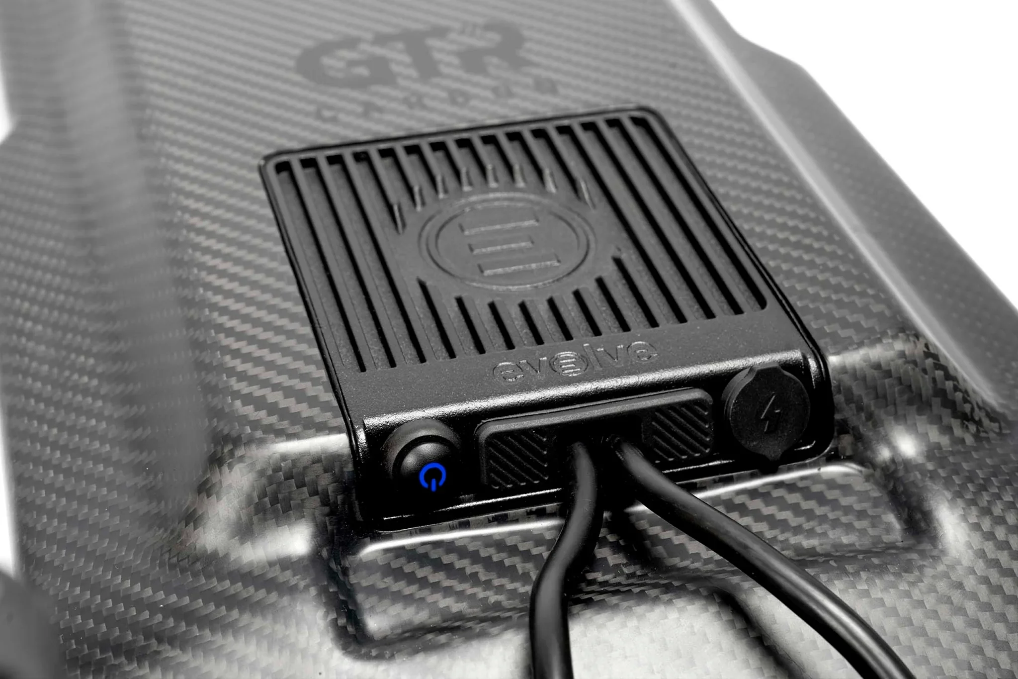 GTR Carbon All Terrain Series 2 Electric Skateboard - Image 9