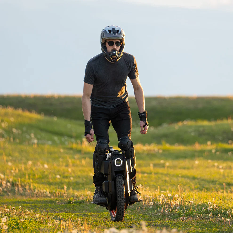 INMOTION V13 Pro Electric Unicycle - Image 11