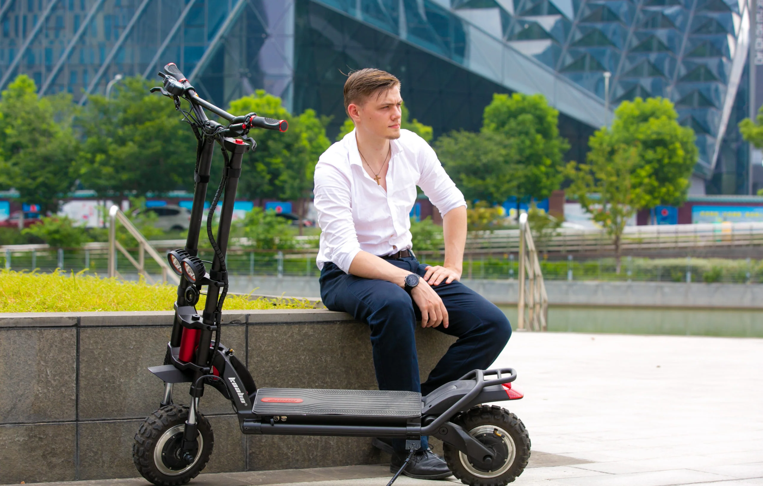 Kaabo Wolf Warrior 11 PRO+ Electric Scooter 60V 35Ah 1200W Dual Motor Powered - Image 13