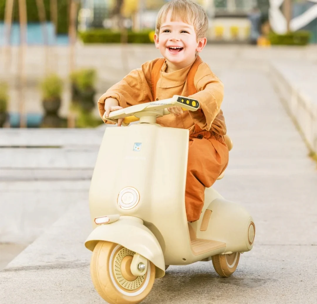 Kids Vespa Ride on 03 wheeled Electric Scooter Age 3-7 - Image 4