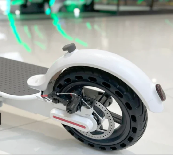 M365 E Scooter 36V 7.2Ah 250W - Image 12