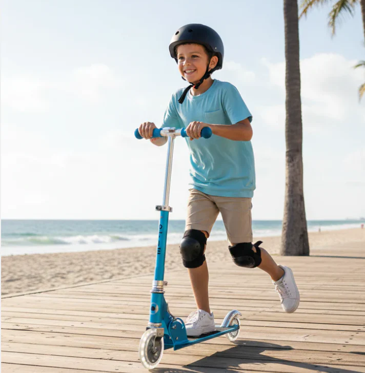 Micro Light LED Kids Scooter Sprite – Lightweight, Durable & Timeless Age 8+ - Image 4