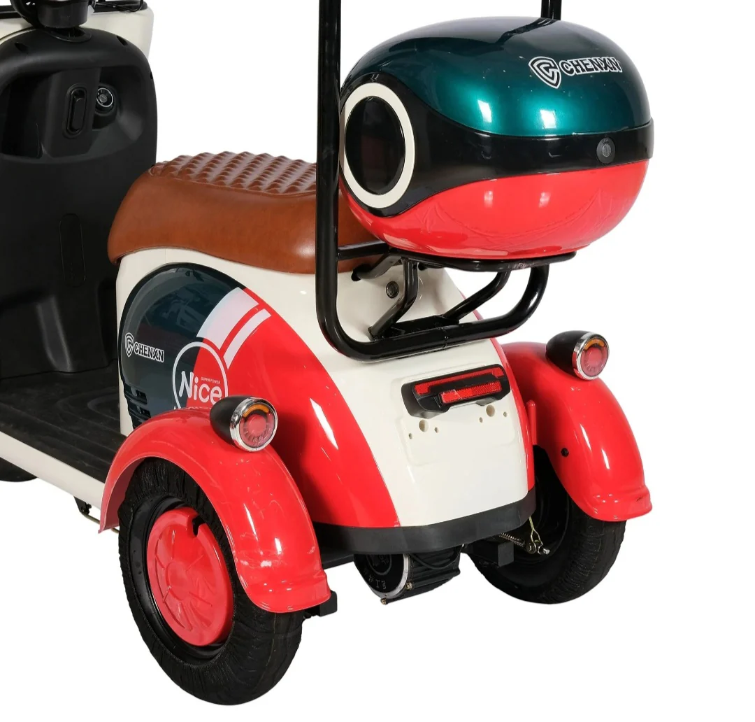 Mobility Electric Scooter 03 wheeled With Sun visor - Image 5