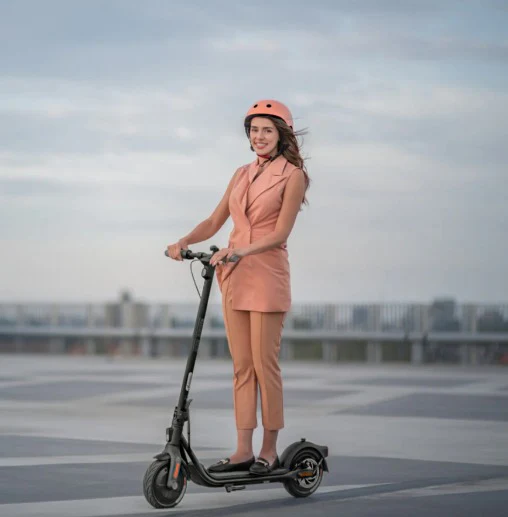 Ninebot F25 E Scooter by Segway - Image 6