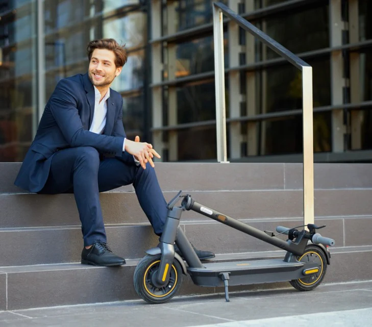 Ninebot KickScooter MAX G30E II Powered by Segway - Image 5