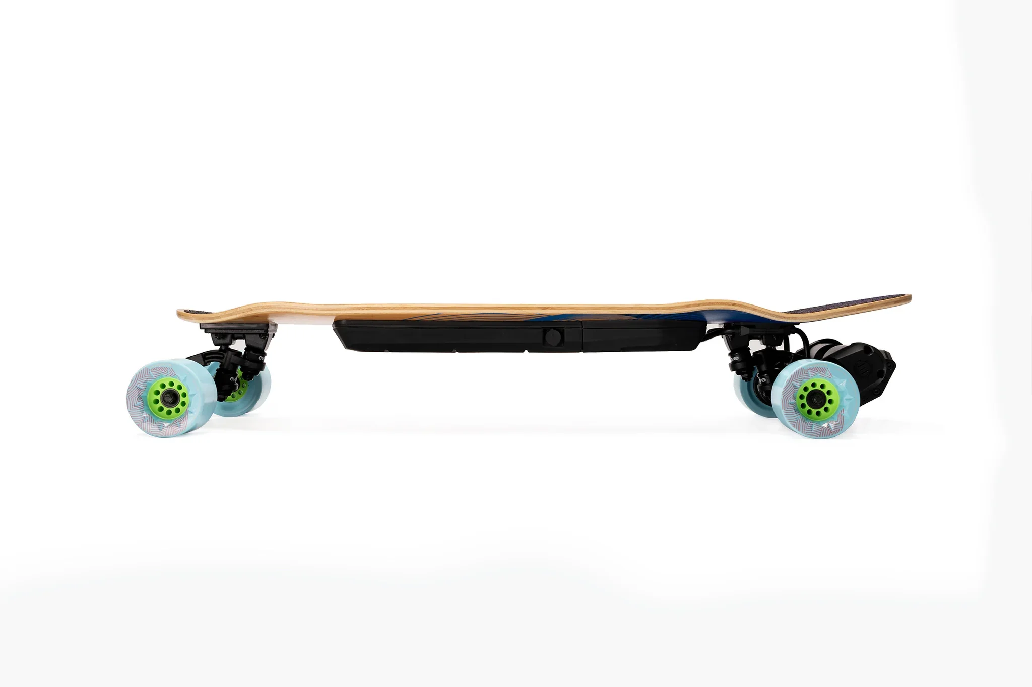 ONIRIQUE x LOADED Electric Skateboard - Image 6