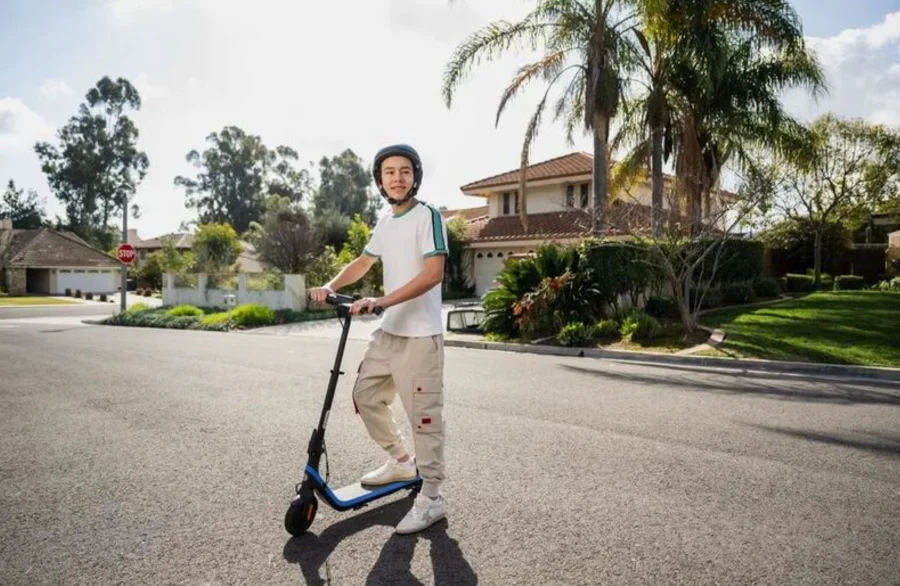 Segway Ninebot C2 Pro Electric Scooter for Kids Age 6-14 - Image 14