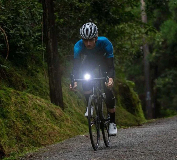 Spartan Bicycle Headlight – See and Be Seen - Image 4