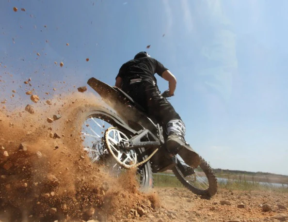 NEW Surron Light Bee X Electric Dirt Bike 2025 Version - Image 11