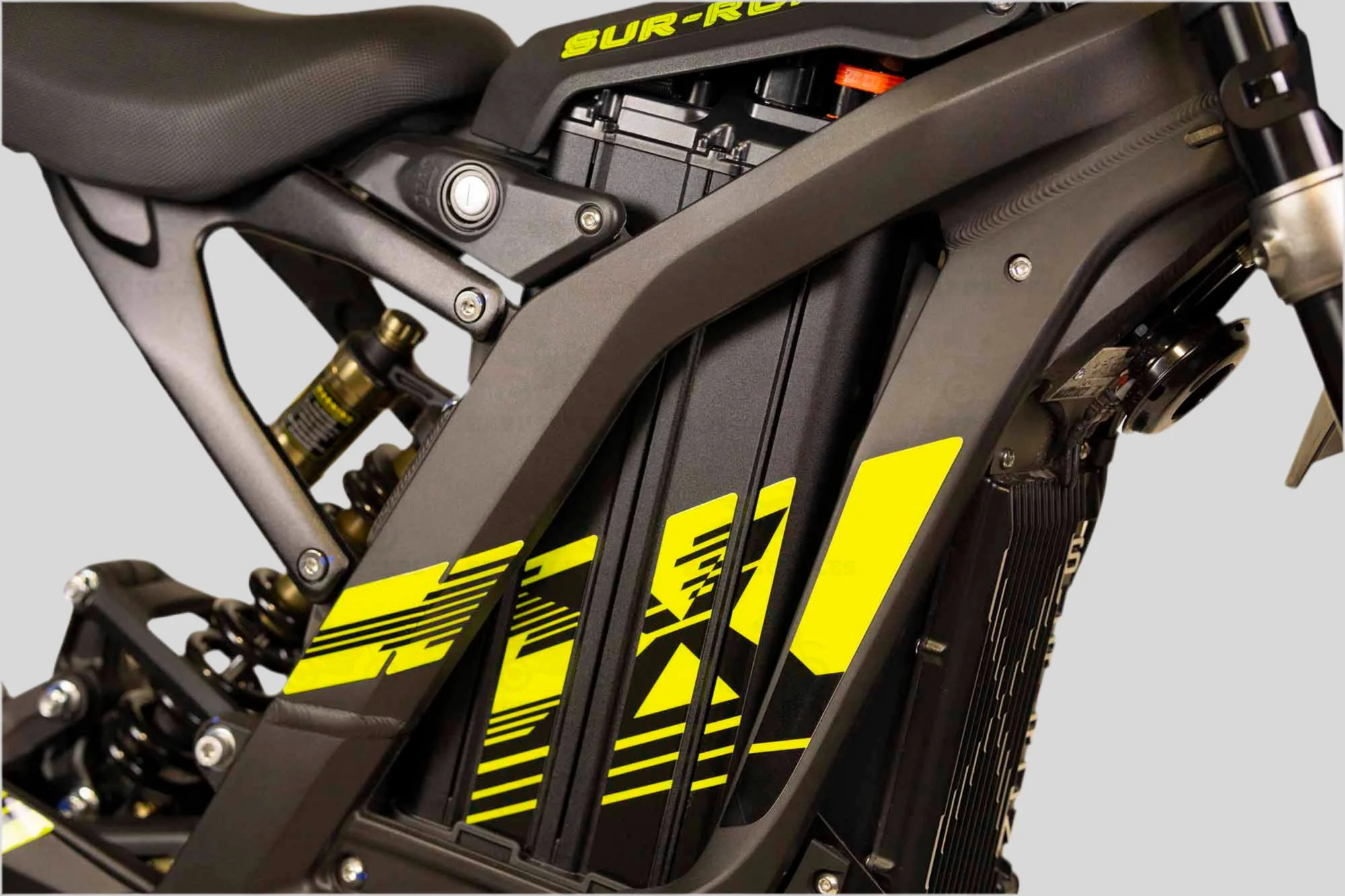 Surron Light Bee X Electric Dirt Bike Mountain Bike 6000W 40Ah Black Limited Edition 2024 - Image 27