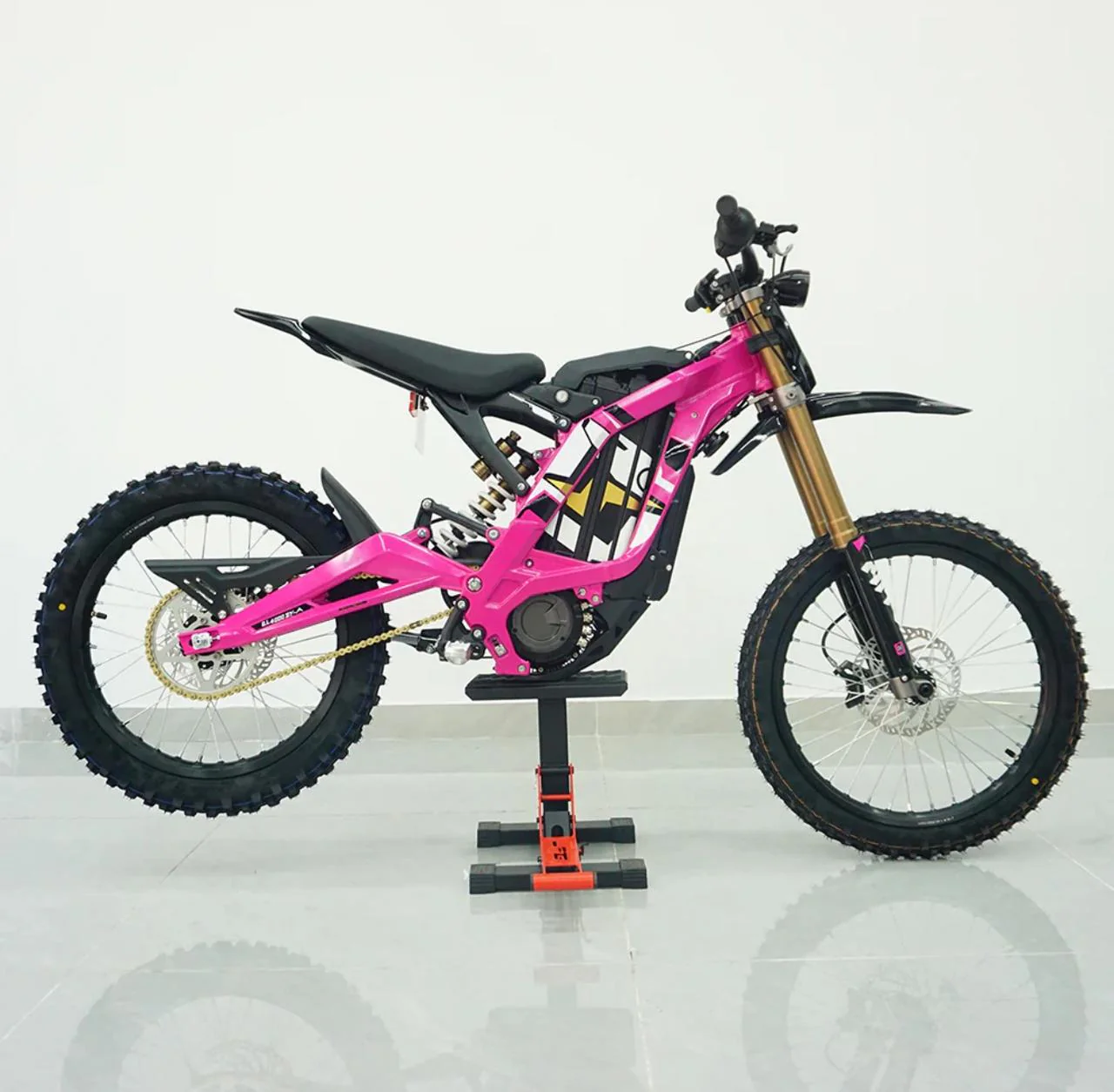 Surron Light Bee X Limited Edition Neon Pink -upgraded 8kw 75kmh speed - Image 3