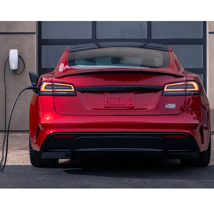 Tesla Model S 75D Electric luxury sedan - Image 3