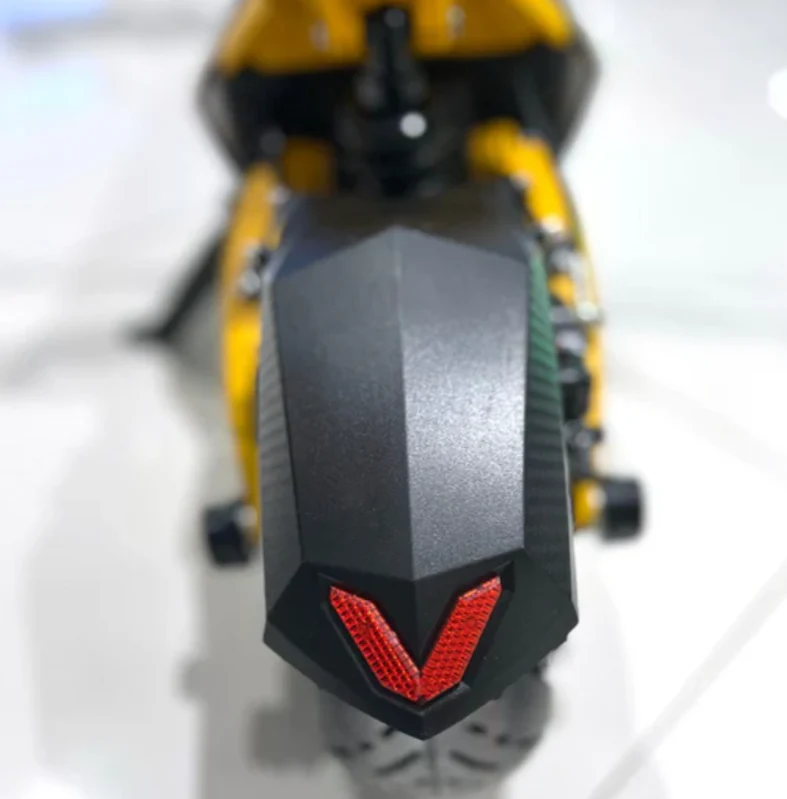 V8 Electric Scooter 60V 26Ah 3200W - Image 5