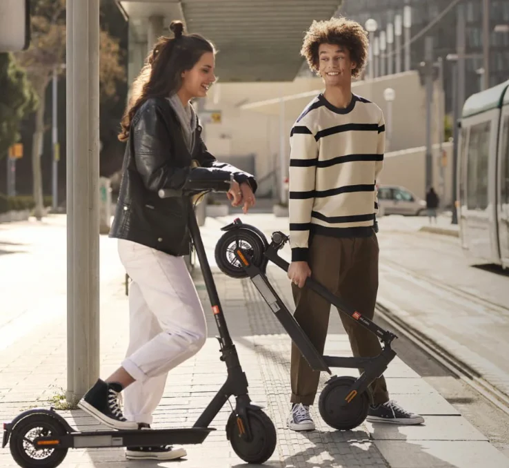 Xiaomi Essential Black E Scooter EU Standard - Image 5